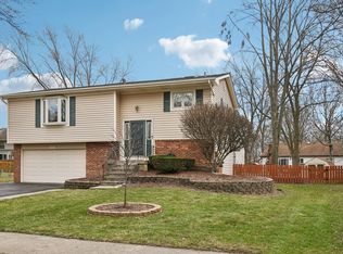 1157 Bramble Ave, Bolingbrook, IL 60490