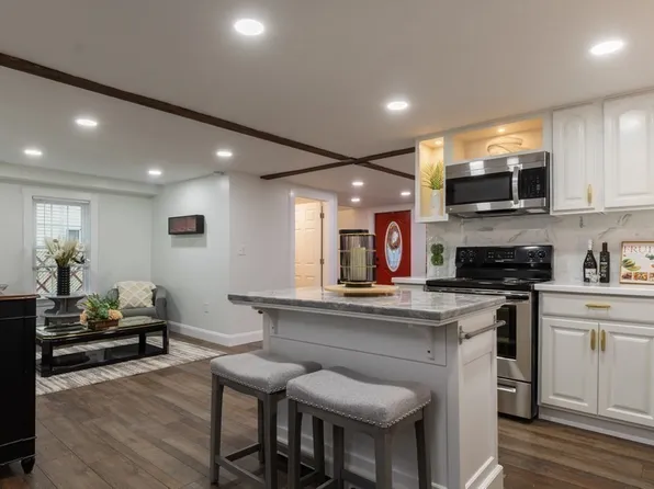 69 Prospect St, North Andover, MA 01845