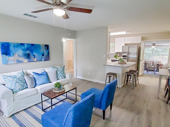 4th image of 6870 Arthur Ct