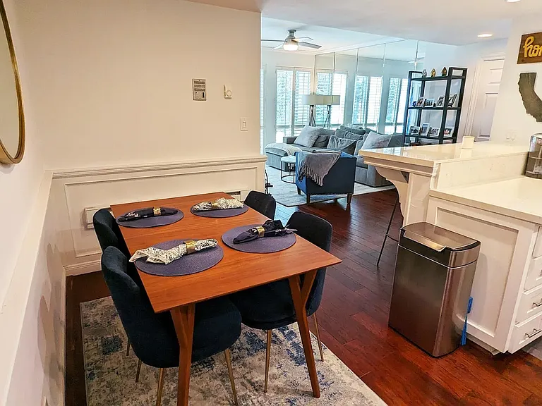 2410 Albatross St #6 — Photo 11