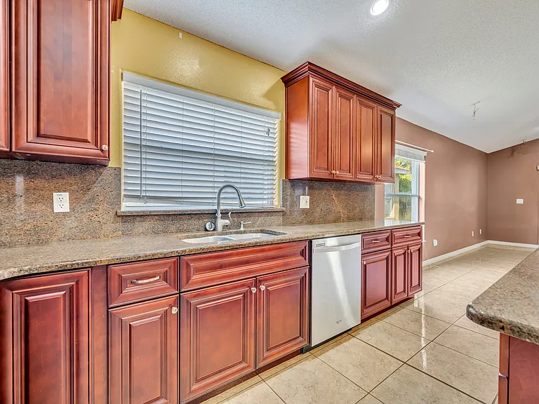 3136 Crystal Creek Blvd — Photo 14
