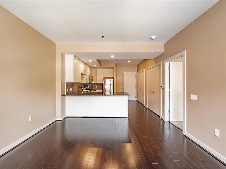 Front Street Lofts — Photo 29