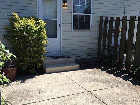 3rd image of 3827 Municipal Way