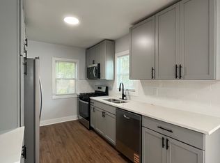 1201 Yeoman St, Waukegan, IL 60085
