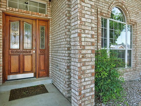 2nd image of 3600 Vista Del Sur St NW