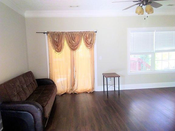 4th image of 4063 Beaver Oaks Dr