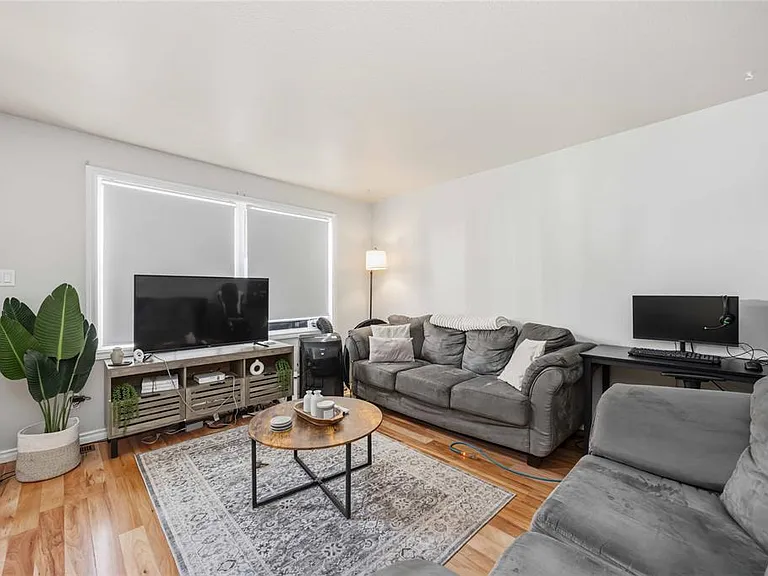 205 Fane St #7A — Photo 6