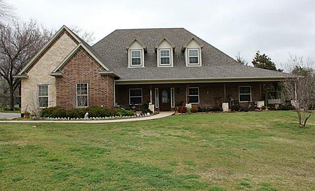 1st image of 4009 Black Oak Dr