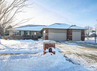 7413 W 15th St, Sioux Falls, SD 57106
