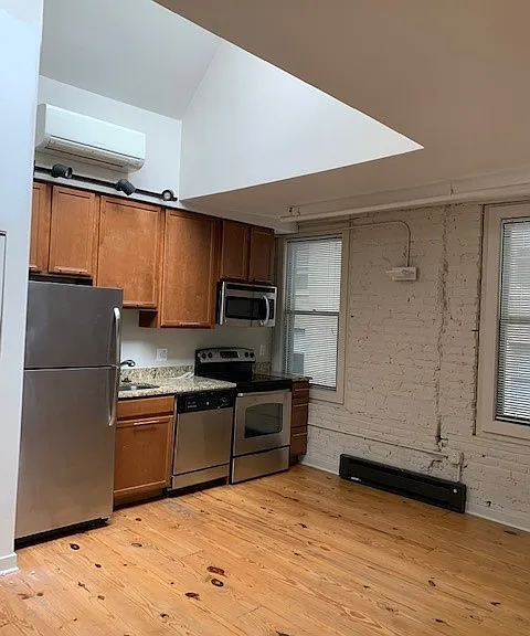 1512 Walnut Street — Photo 12