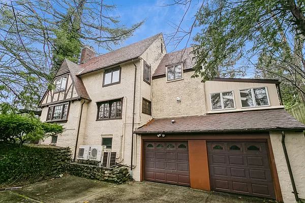 1st image of 16 Cedar Ln
