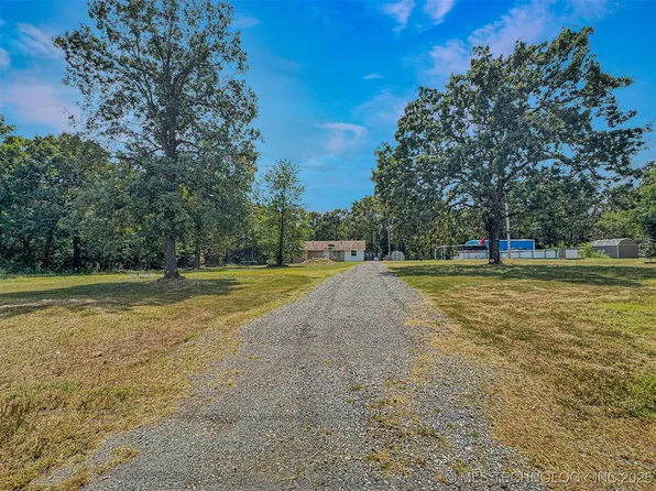11366 E Highway 412, Locust Grove, OK 74352