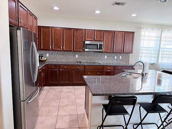 4th image of 6517 N 79th Dr