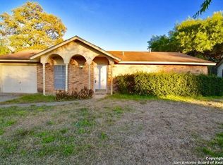 12018 Longacre St, Live Oak, TX 78233
