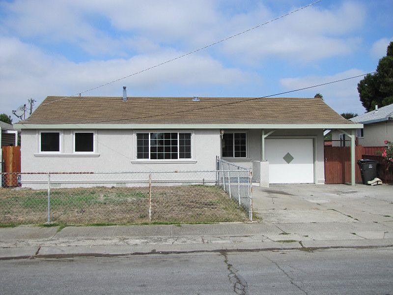 Home for Sale in Hayward, California $249,950