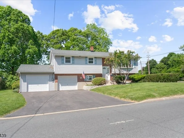 424 S 1St St, Lopatcong Twp., NJ 08865