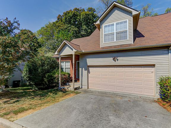 2nd image of 8729 Mowbray Way