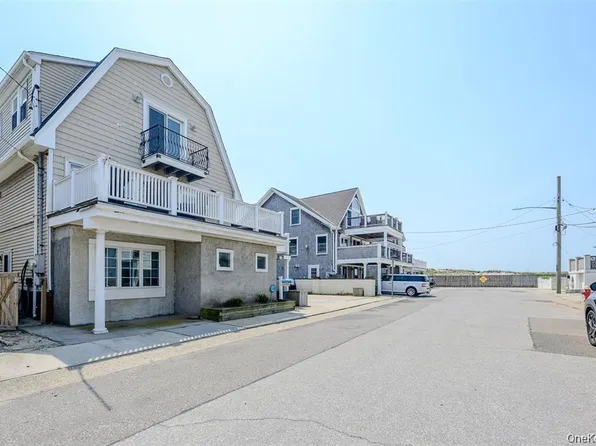 30 Buffalo Ave, East Atlantic Beach, NY 11561