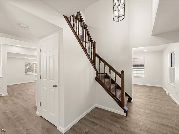 4th image of 20425 Sandalwood Ln