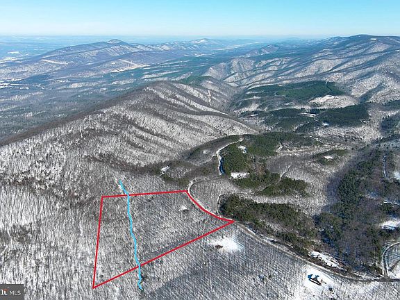 3rd image of 15 Ashton Woods Dr