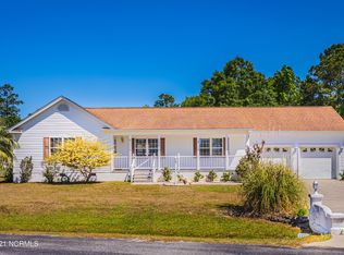 128 Pine Lake Cir SW, Ocean Isle Beach, NC 28469