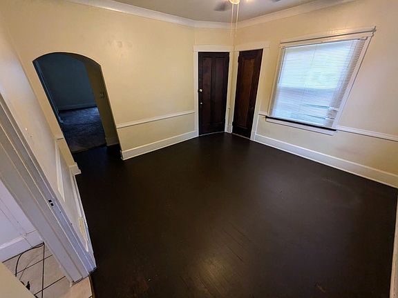 5th image of 43 Beechwood Dr Unit 1