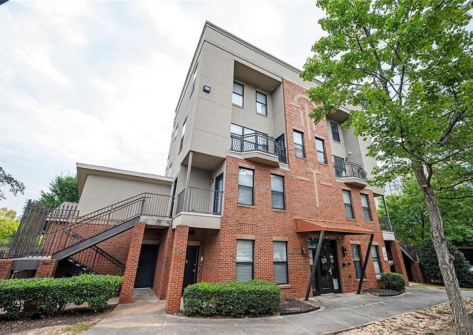 1st image of 898 Oak St SW Unit 2001