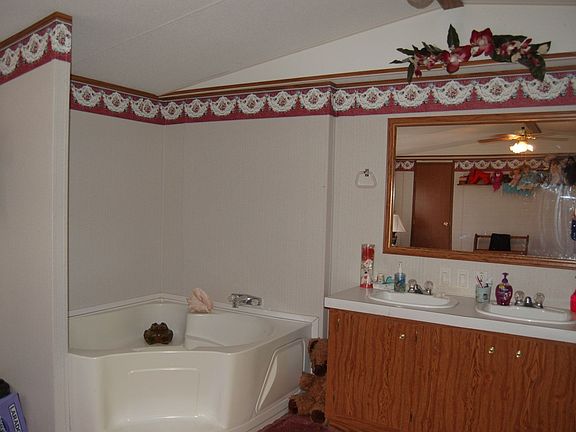 Master Bath also has a walk in shower