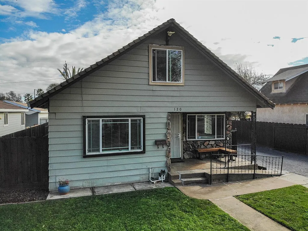 Property photo 2