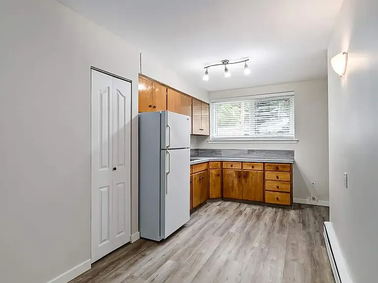2627 Lacon St #2 — Photo 12