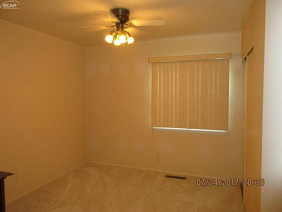 4th image of 1411 Westbury Dr