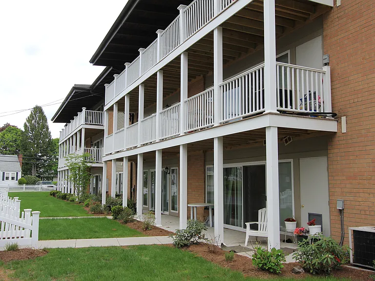 Westgate Apartments — Photo 7