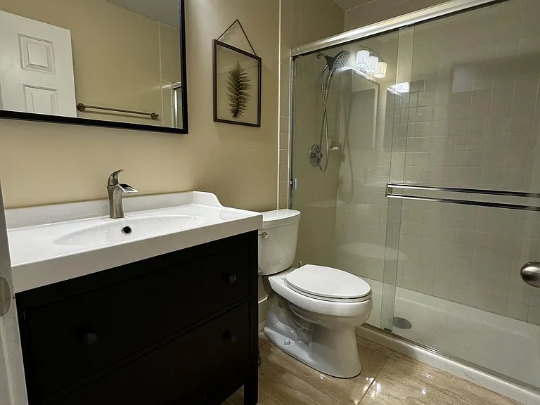 5520 Coach House Cir #G — Photo 36