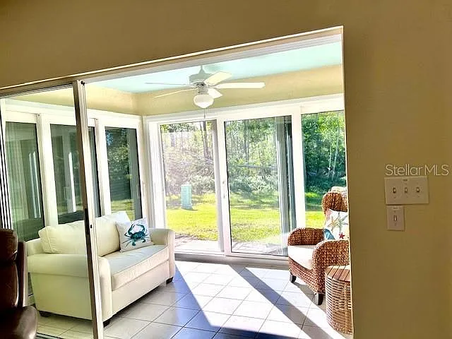 2 bed, 2.0 bath, 1162 sqft, $4,400 — Photo 3