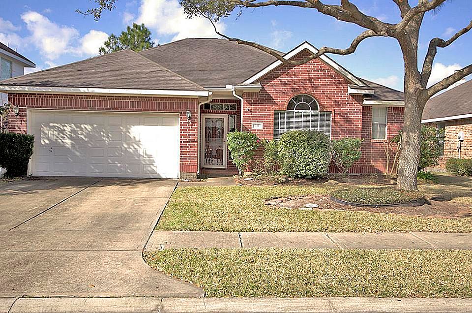 1st image of 918 Tennyson Dr