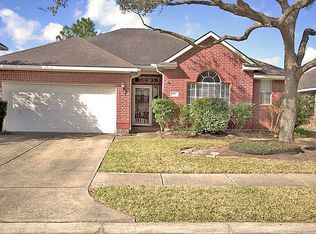 918 Tennyson Dr, Pearland, TX 77584