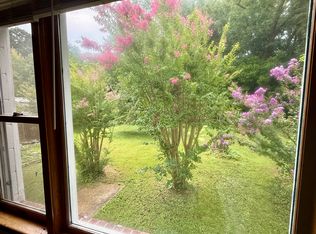 522 N Main St APT B, Blackstone, VA 23824