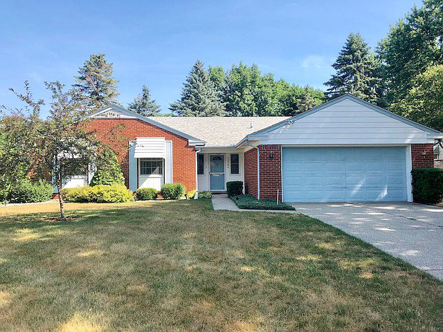1st image of 42284 Ladywood Dr