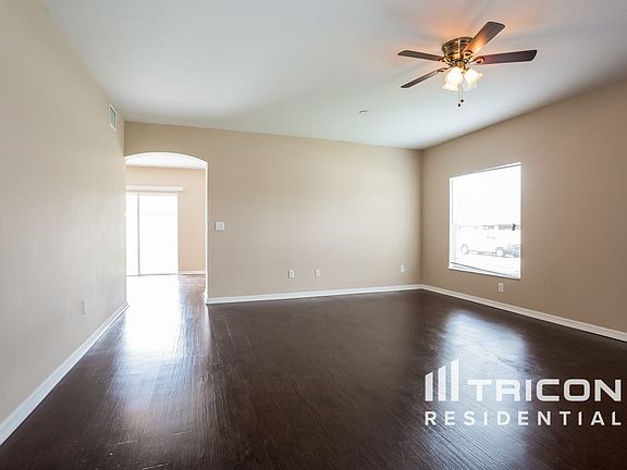 3rd image of 11103 Newbridge Dr