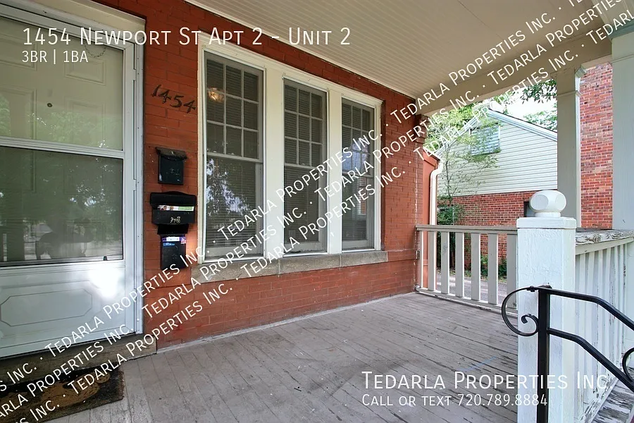 Building Photo - 1454 Newport St #2