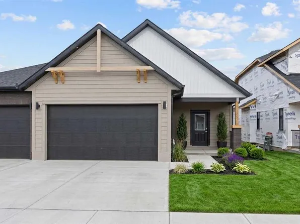 15 W Coopersfield Link SW #1901, Airdrie, AB T4B 5P5