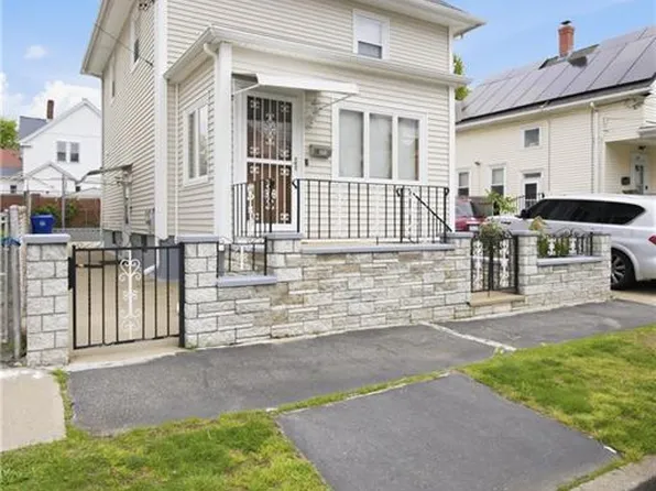 291 California Ave, Providence, RI 02905