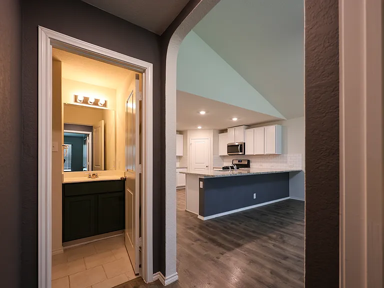 6407 Kendall Cv — Photo 17