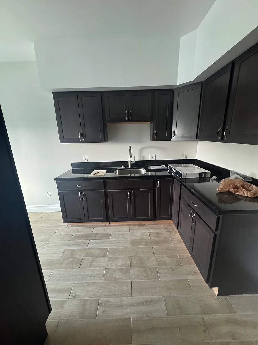 Building Photo - 4353 S Western Ave #4
