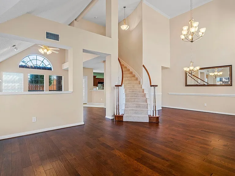 14588 Poe Ct — Photo 6