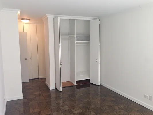 Rented by Peter Ashe | media 5