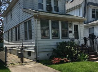 7124 Nansen St, Flushing, NY 11375
