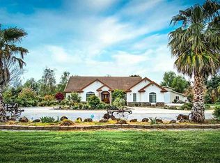 19745 Holstein Ln, Redding, CA 96002