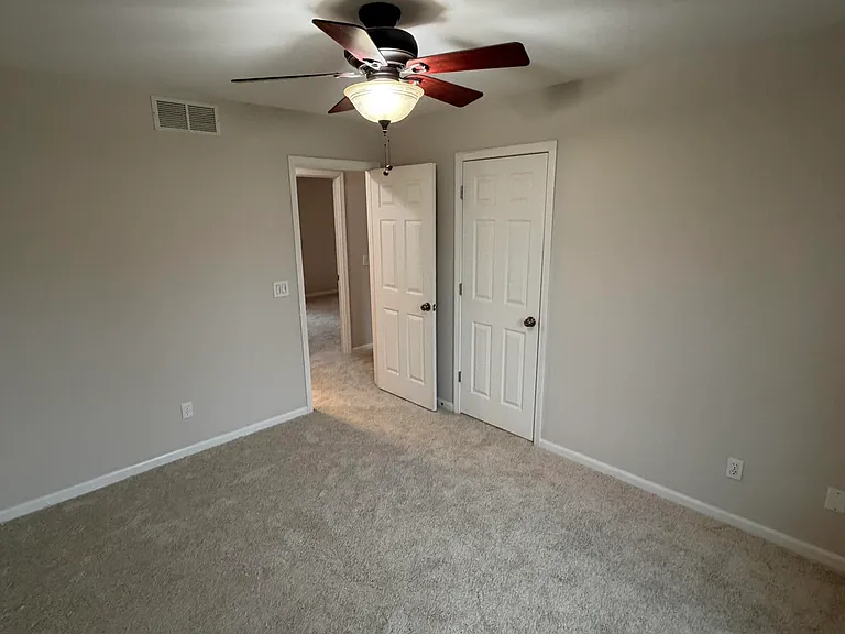 809 Timbers Ct — Photo 6