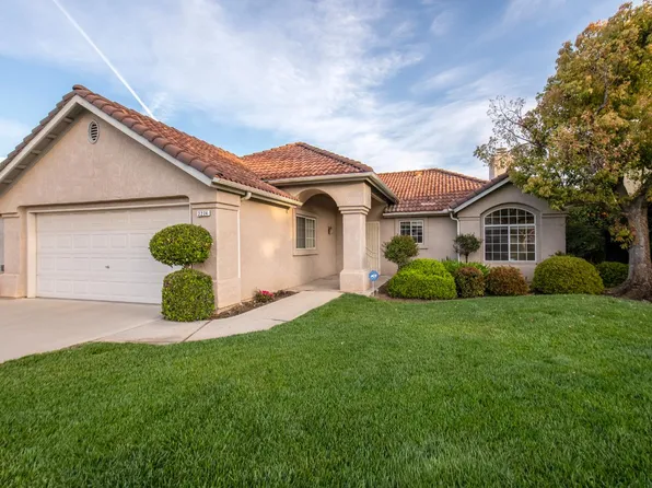 2274 E Skyview Ave, Fresno, CA 93720